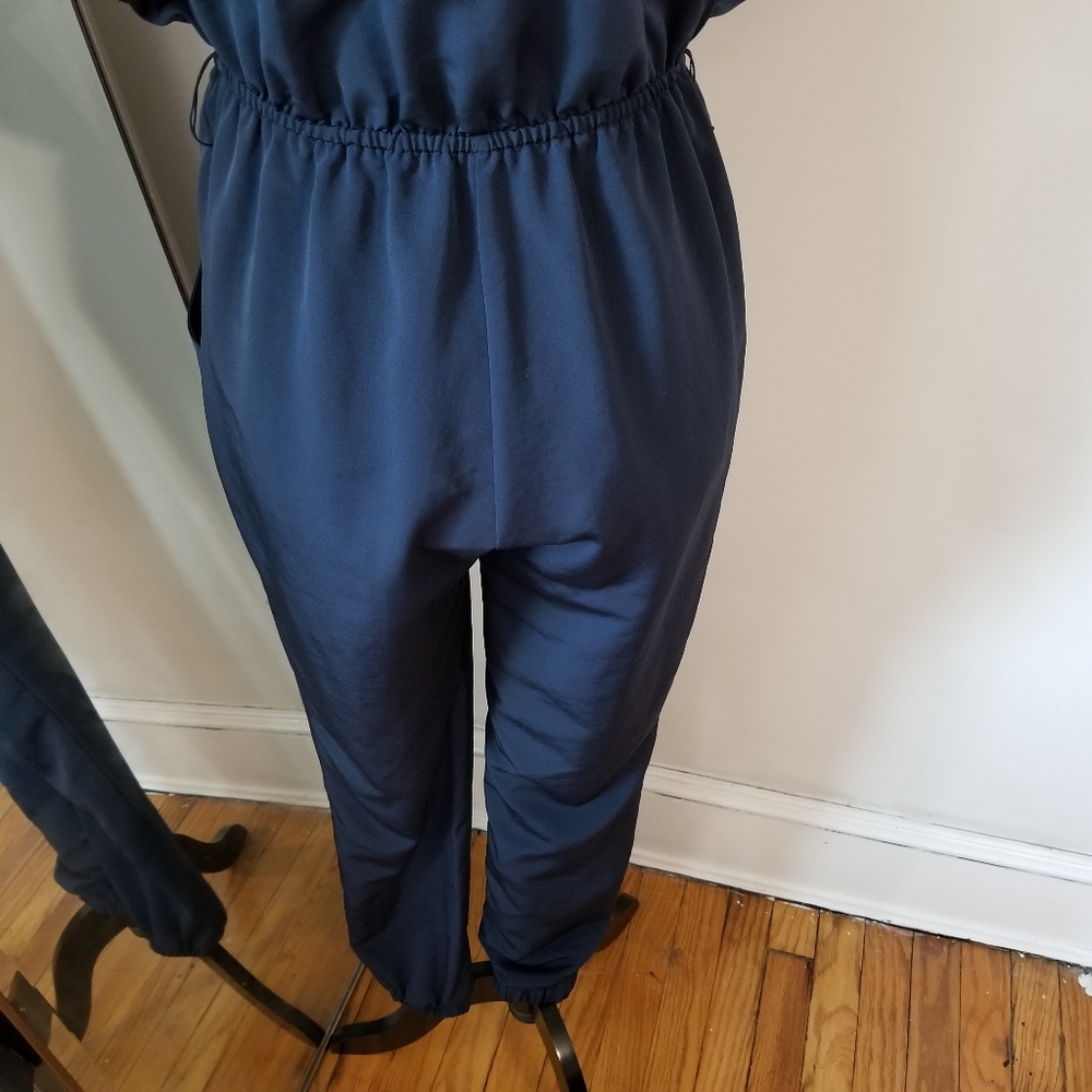 H&M Navy Blue Short Sleeves V Neck   Jumpsuit SIZE 2. - Picture 7 of 16
